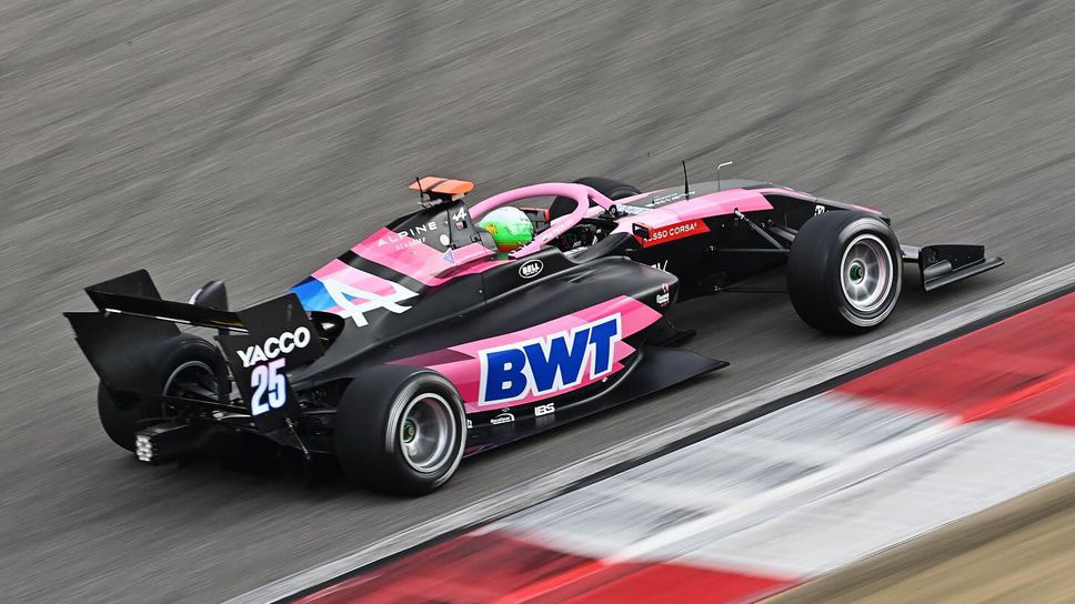 Никола Цолов започва втория си сезон във Формула 3
