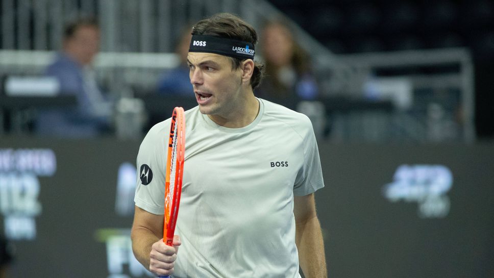 Водачът в схемата Тейлър Фриц САЩ се класира за четвъртфиналите