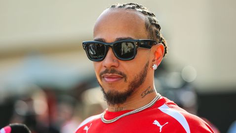 Люис Хамилтън се притеснява от задаващата се втора смяна на инженера му