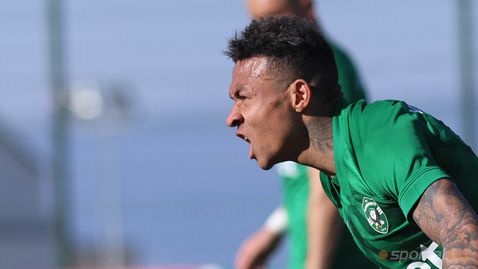  Локо (София) урежда картотеката на Вутов и подписва с Анисе до края на седмицата 