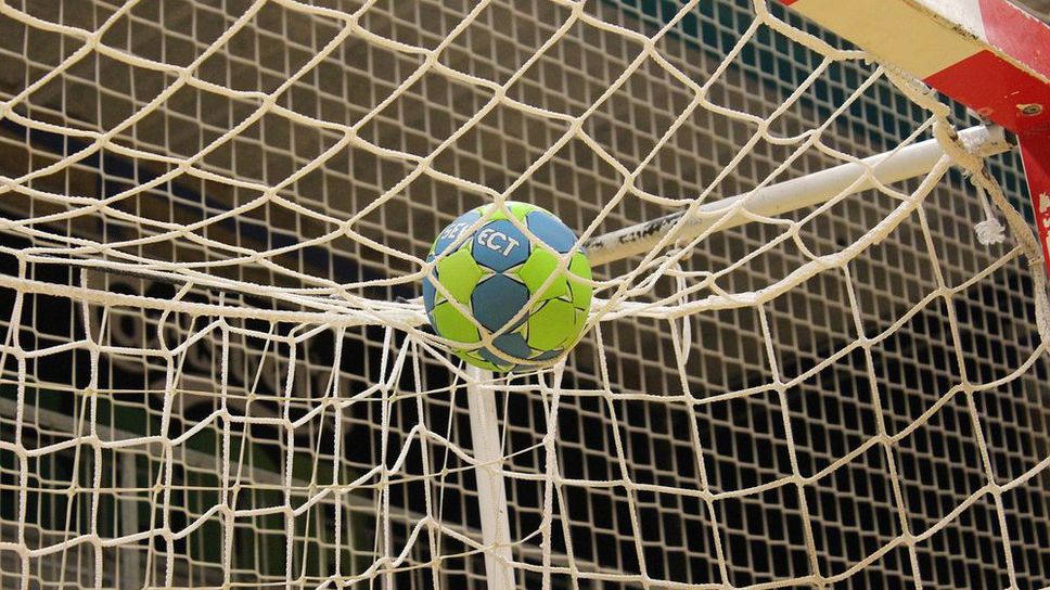 България U17 с втора победа на ЕП по хандбал за девойки