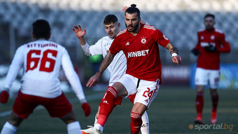  Карло Мухар ще продължи кариерата си в първенеца на Румъния 