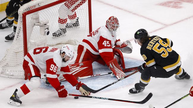 Ново историческо постижение изпрати Бостън в плейофите на НХЛ