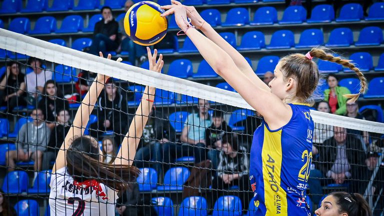 Волейболният шампион на България Марица Пловдив продължава битките в плейофите