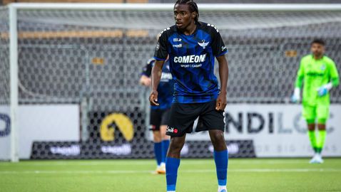 Братът на крило на Ман Юнайтед се пробва в Ботев