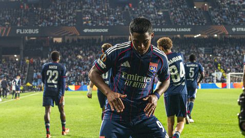 Ендрик измъкна Лион срещу Селта в последните минути, червен картон преобърна двубоя