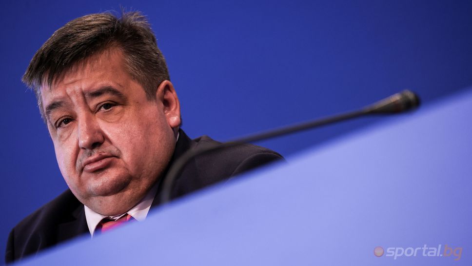 Караиванов: Не може отбор с 4 фена да казва, че са му малко парите от правата