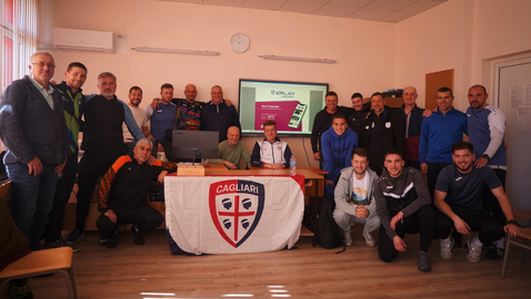 Шефът на академията на Каляри обучава наши треньори