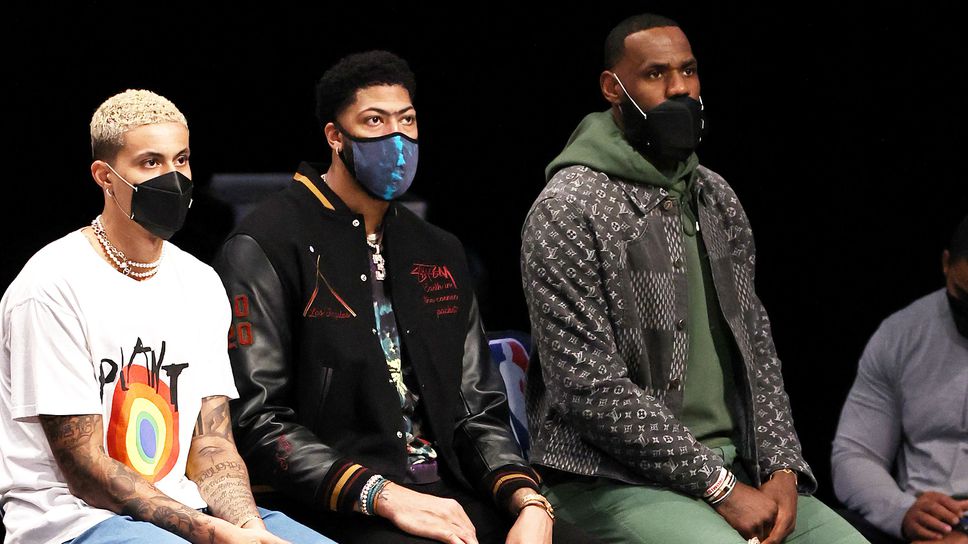 В Лейкърс очакват завръщането на звездите си в следващите 2-3 седмици