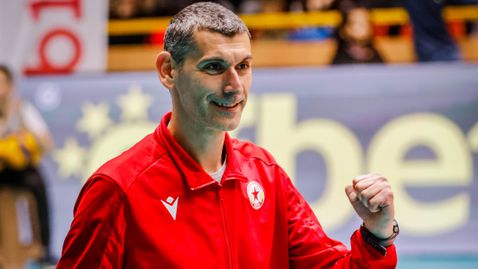 Сашо Попов няма да води ЦСКА в третия мач срещу Нефтохимик