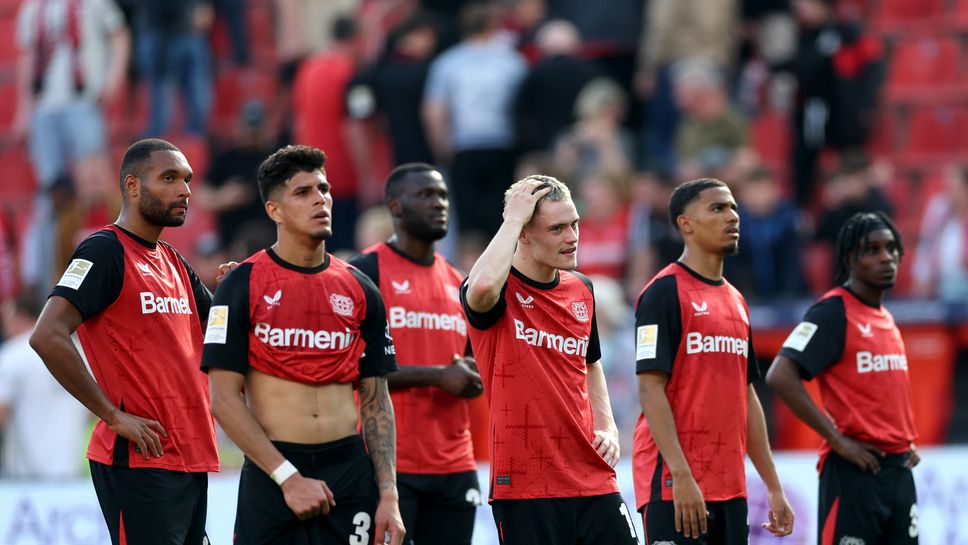 Шампионът Байер Леверкузен допусна грешка която почти обрича отбора в