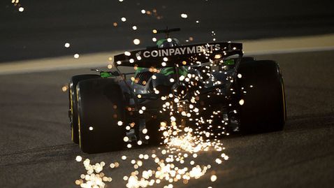  Автомобилните производители са против V10 моторите 