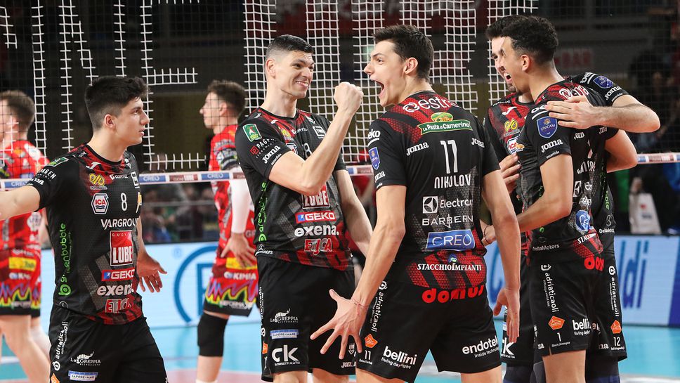 Националът Александър Николов и неговият Кучине Лубе Чивитанова допуснаха втора