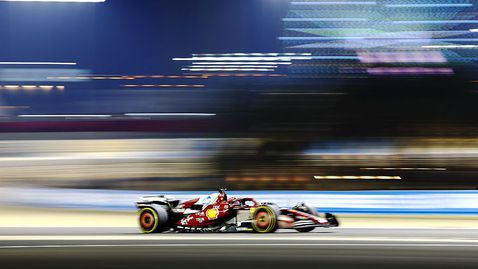  Леклер: Не сме задоволително бързи макар подобренията 