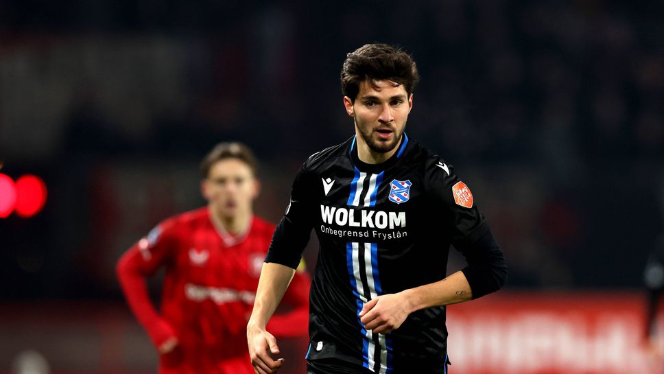 Християн Петров пак се появи от пейката за Хееренвеен