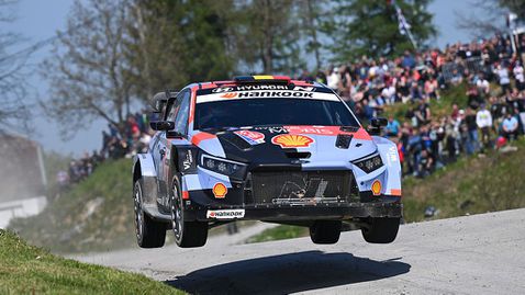 Нювил се извини на Хюндай за грешката си в последната отсечка