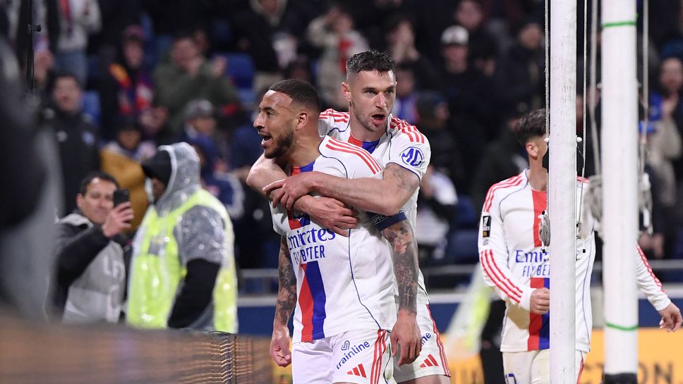 Лион удари Лориен и се доближи отново до четворката