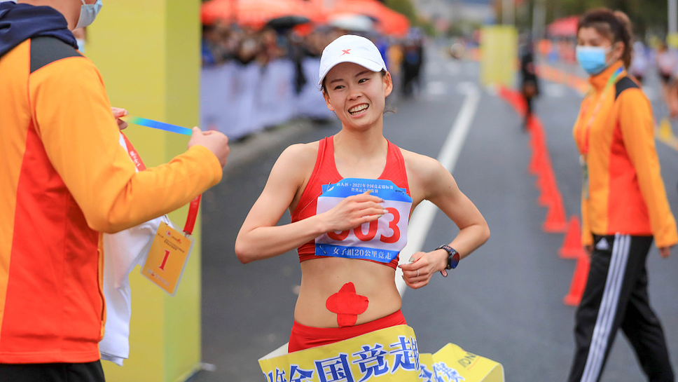 Ян Ютонг с индивидуална и отборна титла при девойките в Бразилия