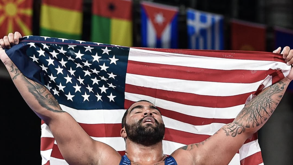 Олимпийският шампион Гейбъл Стивсън подписа с UFC