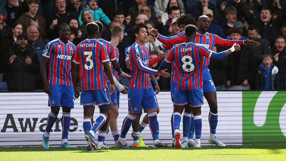 Кристъл Палас обърна Нюкасъл с два гола в края ги изпревари в класирането