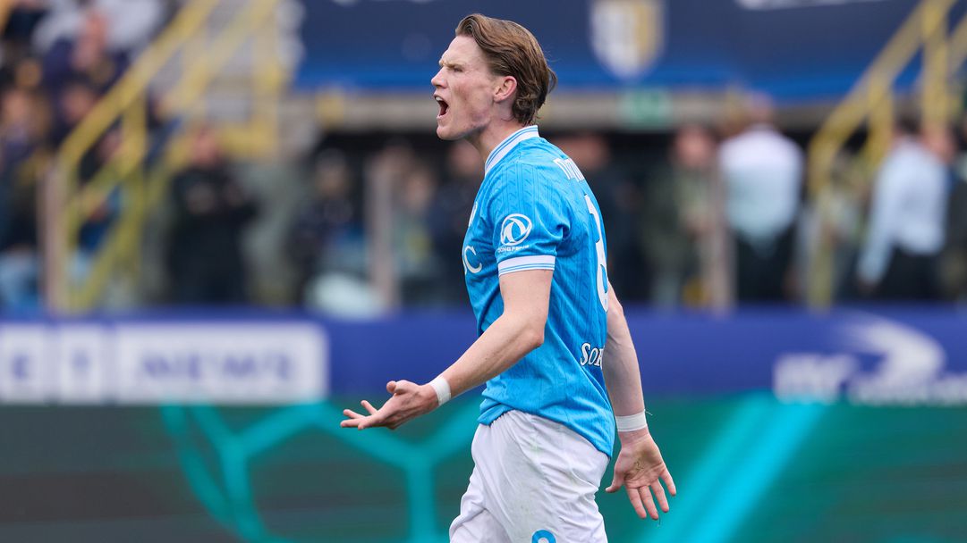 Гол от съблекалнята прекъсна победната серия на Наполи за радост на Интер