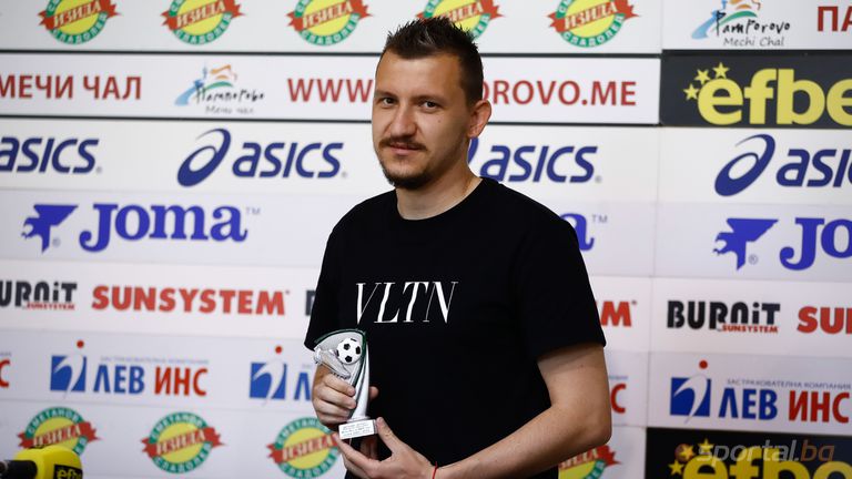  Тодор Неделев се прибра в България 