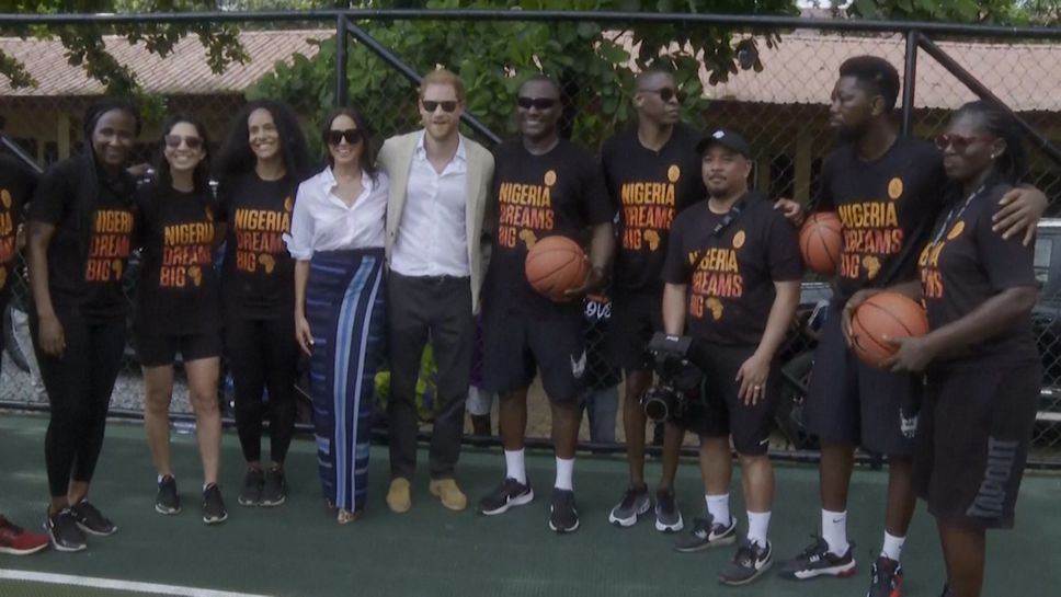 Принц Хари показа баскетболни умения в Нигерия