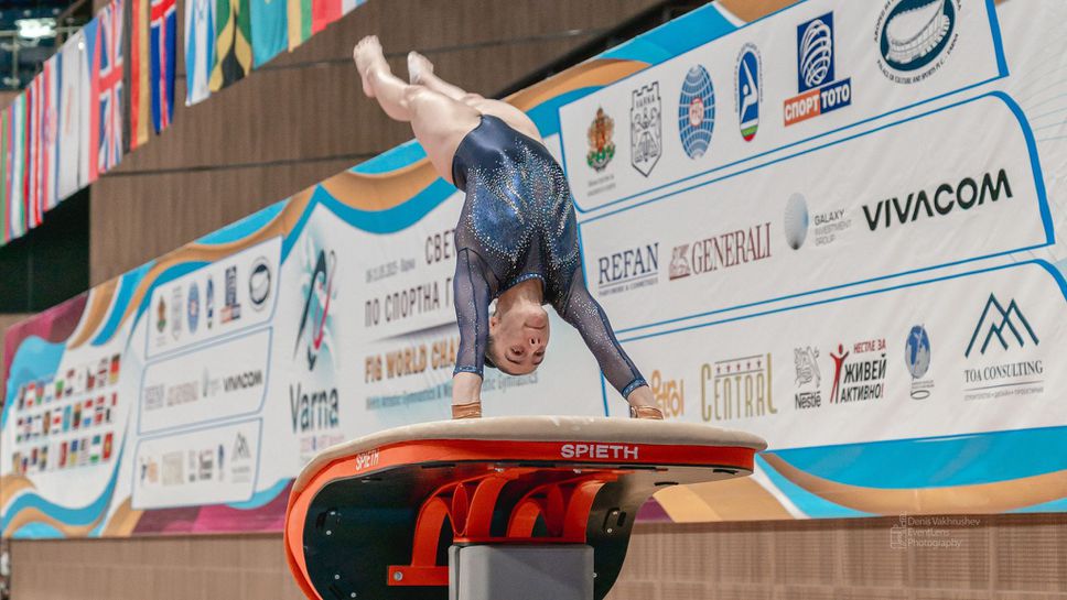 Гимнастиците ни с открита тренировка преди заминаването за Световното