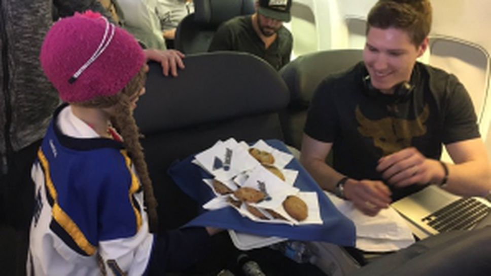 Звезда от НХЛ с мил жест към болно момиче