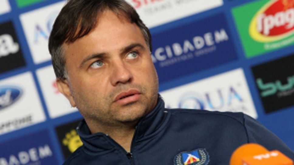 Пресконференция на Николай Митов