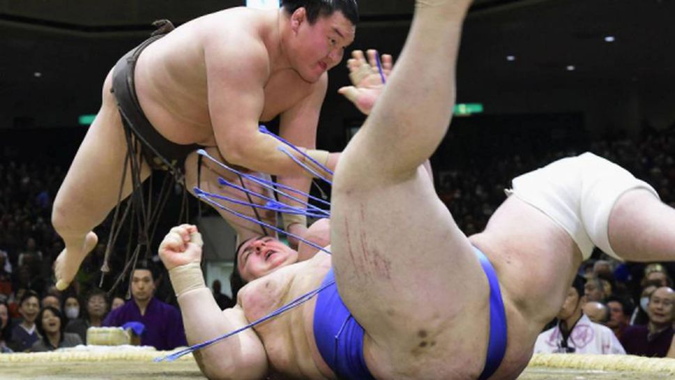 Аоияма стартира с поражение на Големия зимен турнир в Токио