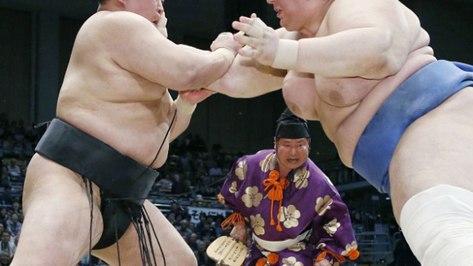 Даниел Иванов бие за шести път на турнира по сумо в Токио