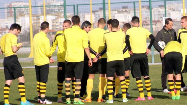 Ботев (Пловдив) отива на лагер в Турция с група от 24 футболисти