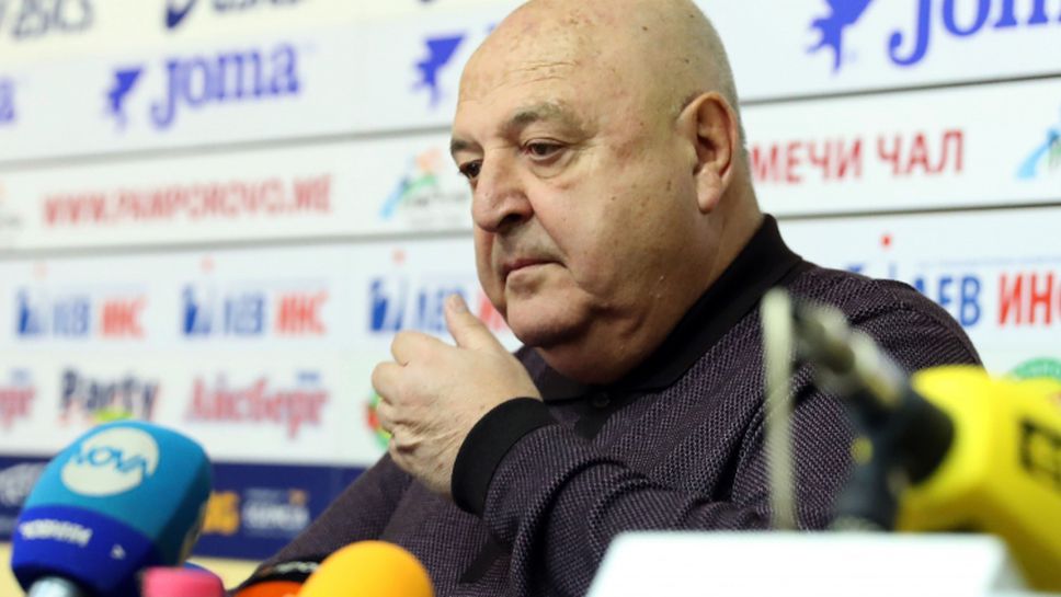Президентът на Славия разкри кой ръководи световния футбол