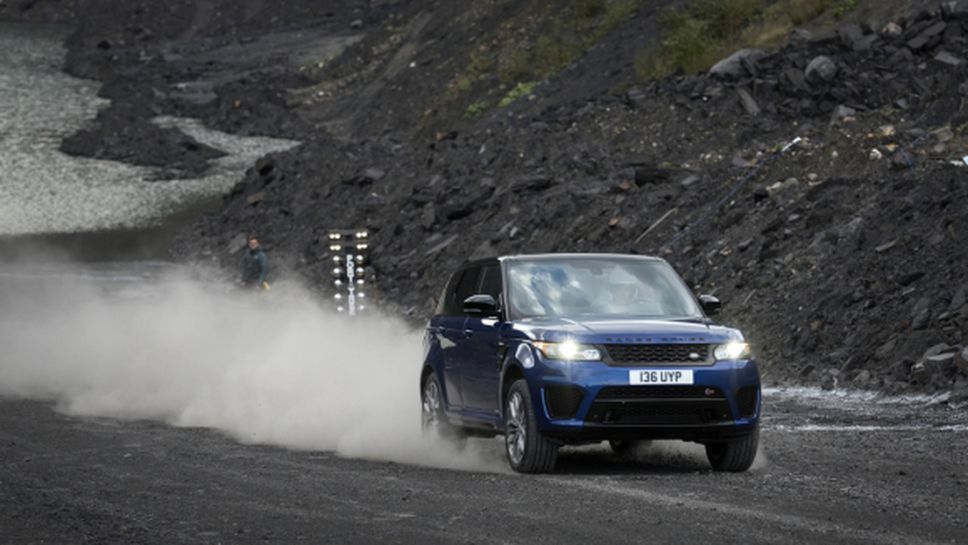 Завладяващото ускорение Range Rover Sport SVR (Снимки)