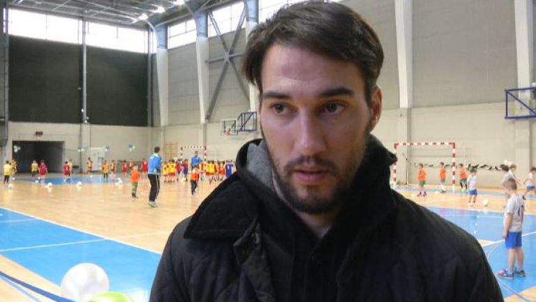 Попов пред Sportal.bg: Разбирам Петев, искаше да работи всеки ден