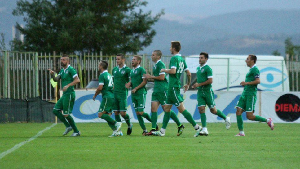 Пирин (Благоевград) замина с група от 23-ма футболисти за лагера в Турция