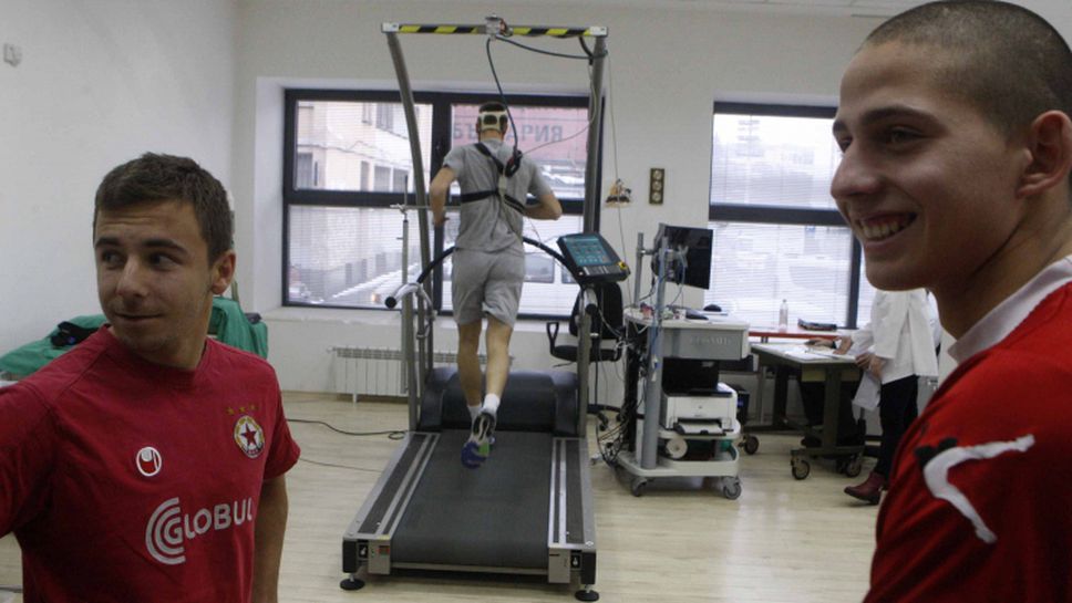 Част от футболистите на ЦСКА започнаха медицинските тестове