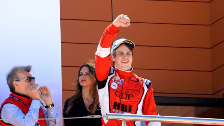 Синът на Оливие Панис ще се състезава в WTCC през сезон 2017