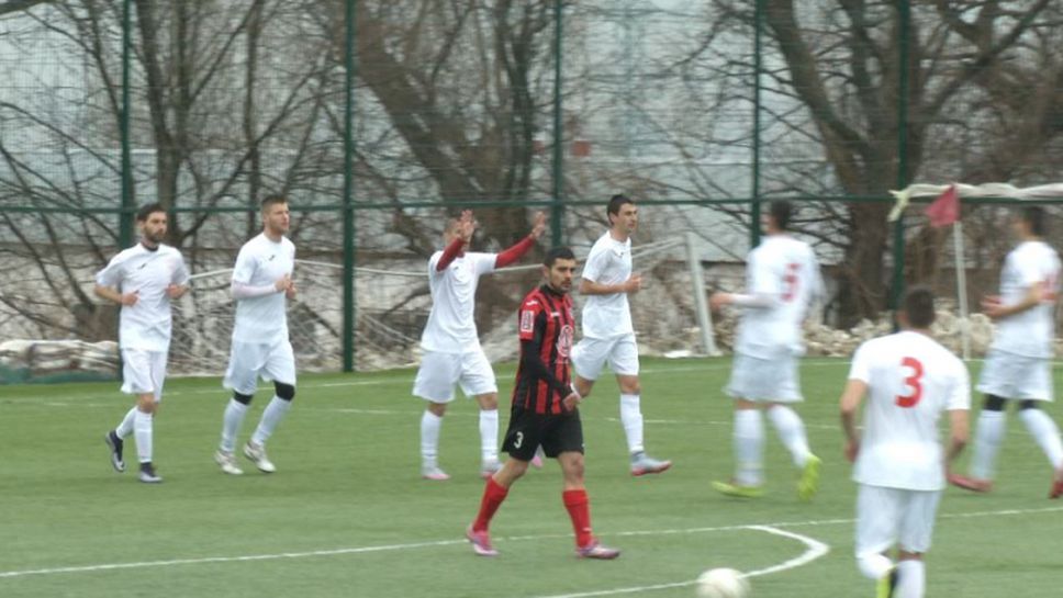 София 2010 - Локомотив (Сф) 2:0 (Прекратен)