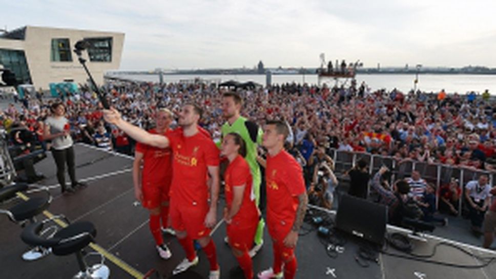 Ливърпул представи екипа за домакинските си мачове през новия сезон