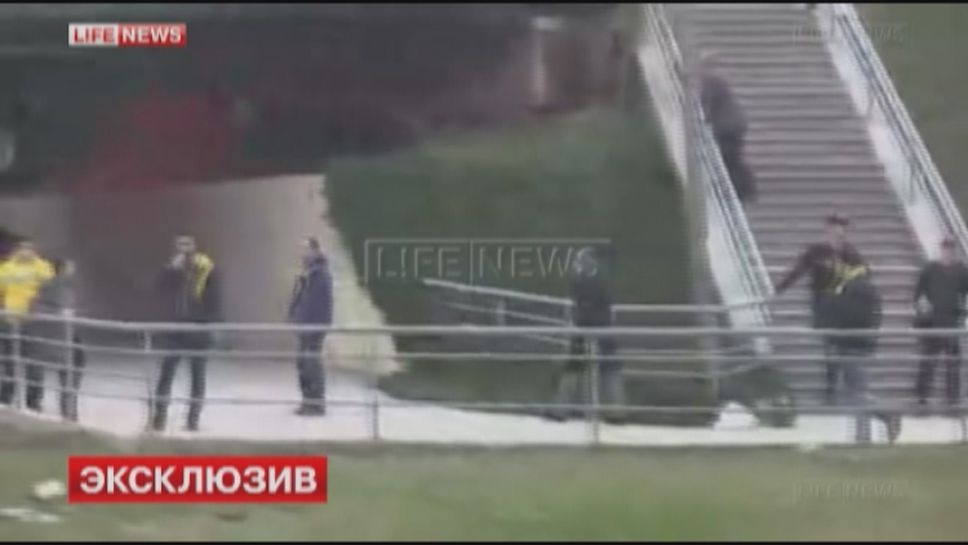 "Фенерите" атакуваха бус на Локо (Москва)
