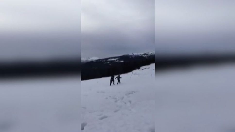 Пулев се надбягва в снега на Белмекен със съотборника си Джак Кулкай