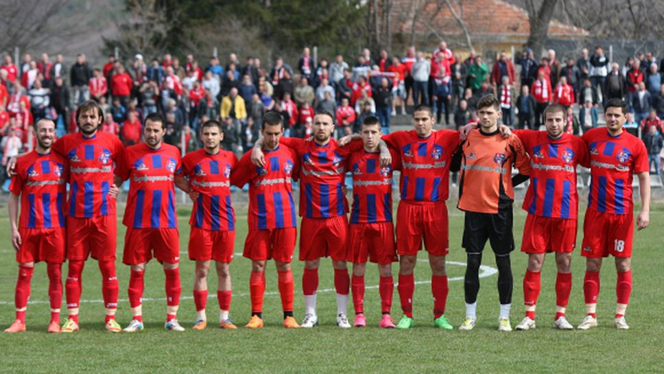 Славия вкара пет гола на последния в Трета лига