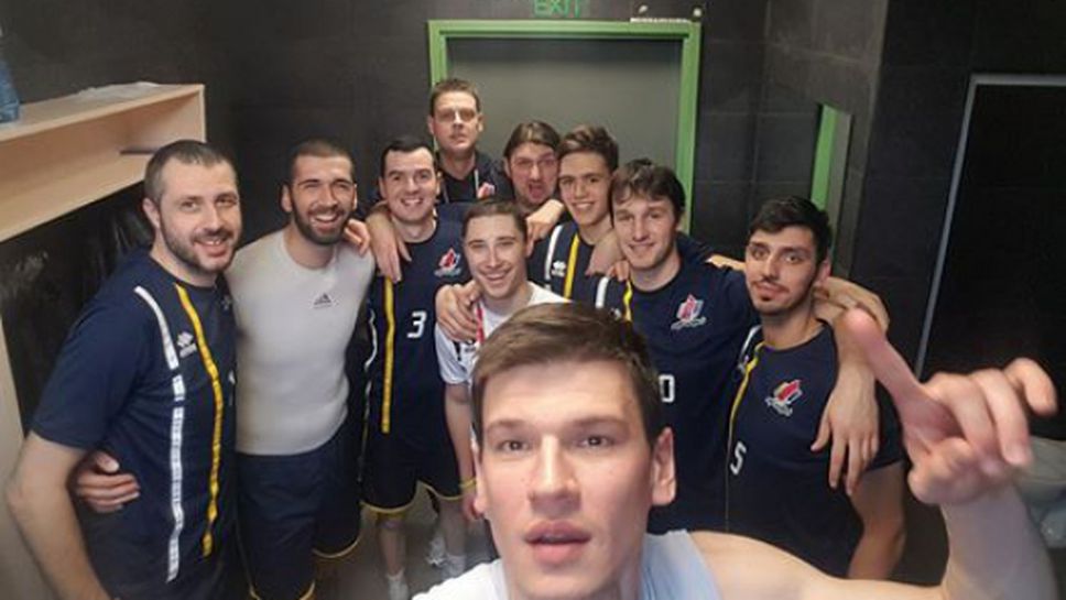 Строител командва на югоизток