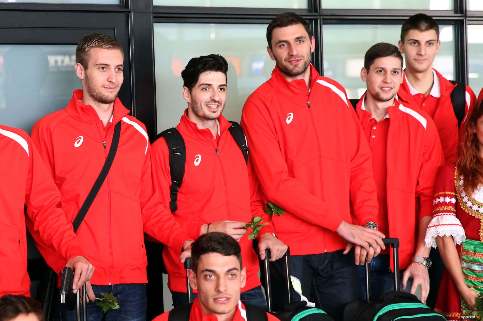 Националите по волейбол се прибраха след турнира в Краков