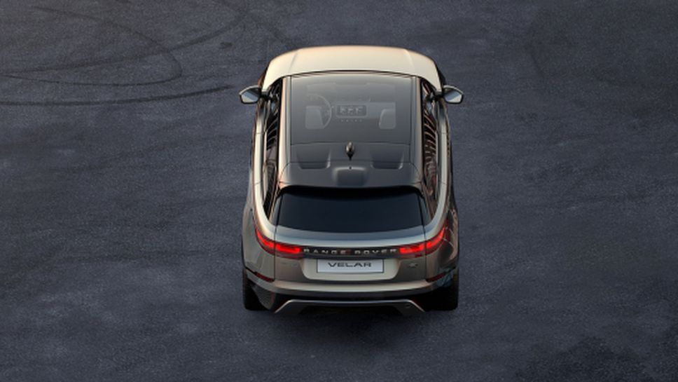 Range Rover привества новия член на семейството си - Velar