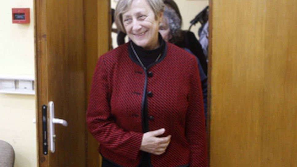 Наградиха Нешка Робева по случай 70 годишния юбилей