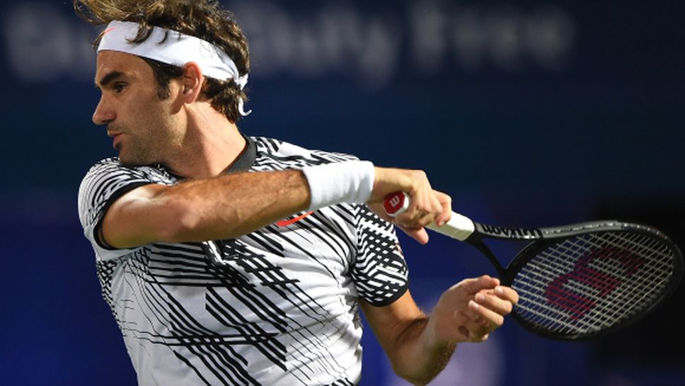 Федерер се завърна на корта с убедителна победа