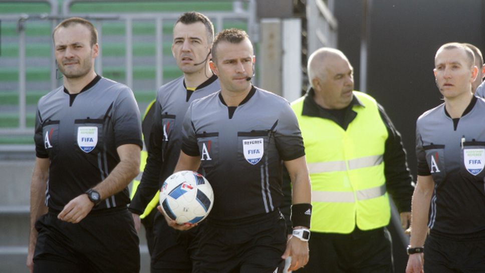 Ивайло Стоянов ще ръководи битката за първото място във Втора лига
